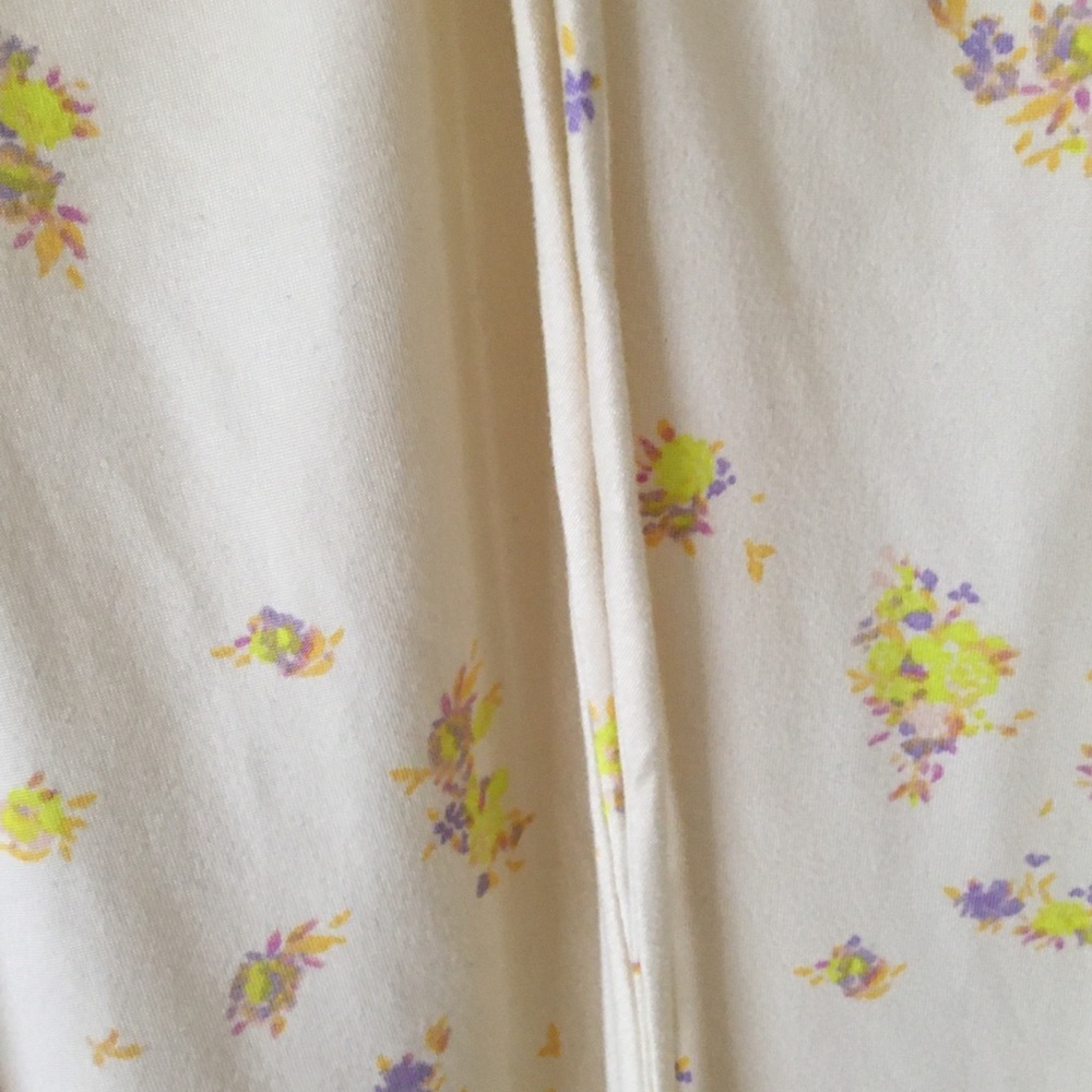 Urban Outfitters Pale Yellow Floral Cream Dress - Picture 4 of 15